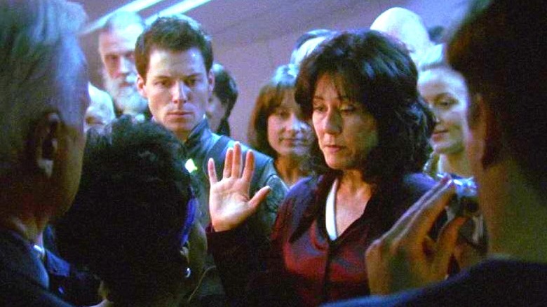 Roslin takes the oath