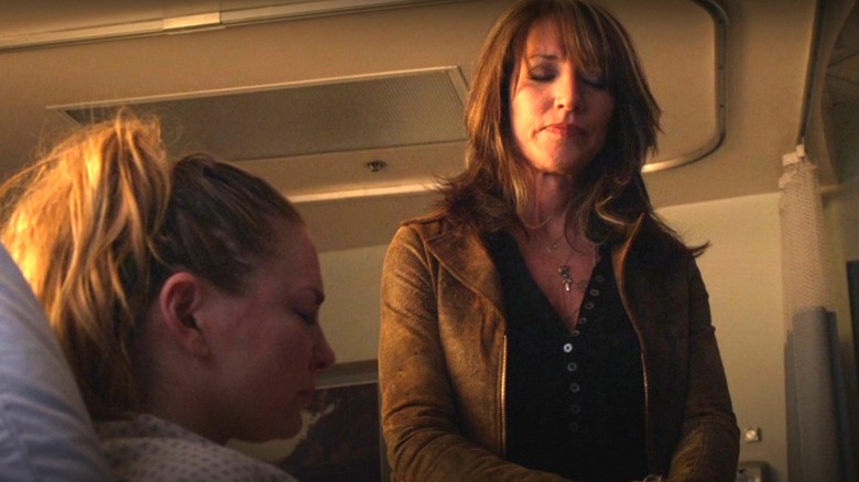 Gemma and Wendy praying on Sons of Anarchy