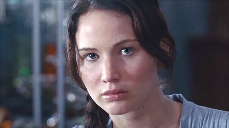 Jennifer lawrence with braid in the hunger games 