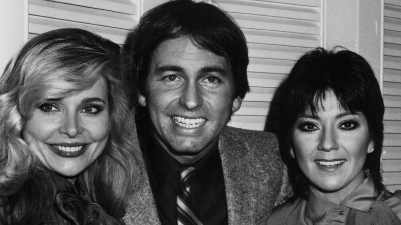 Barnes stands with Ritter and DeWitt