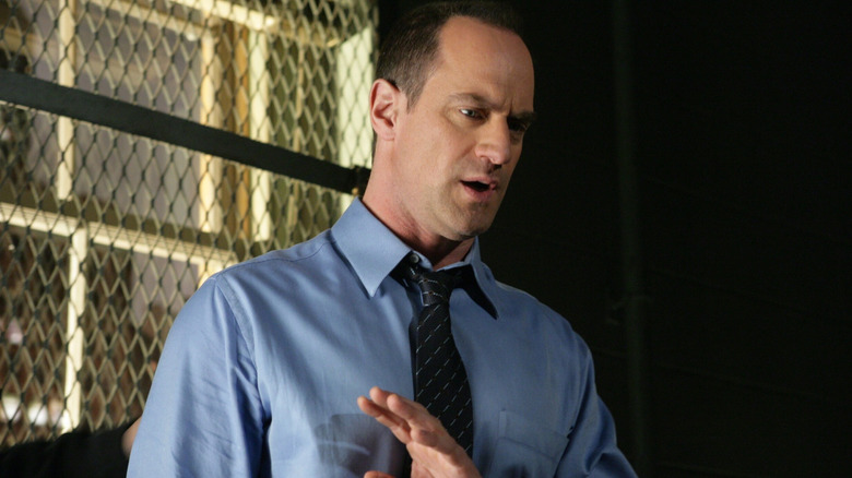 Elliot Stabler waving his hand frustrated