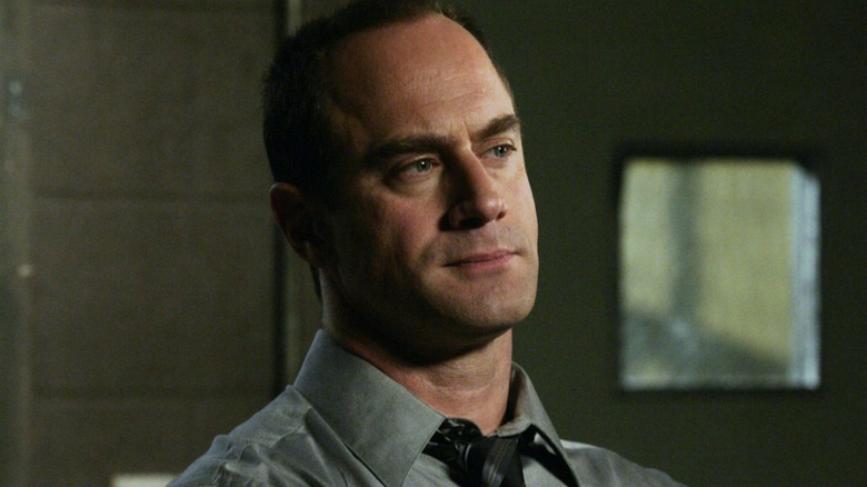 Elliot Stabler looks angry