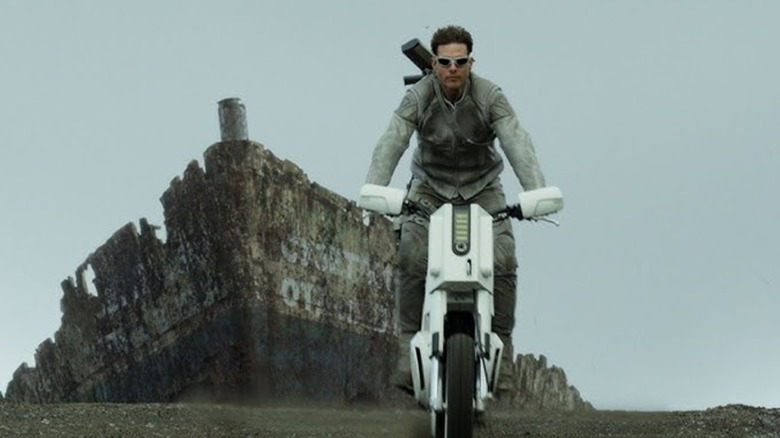 Oblivion (2013)