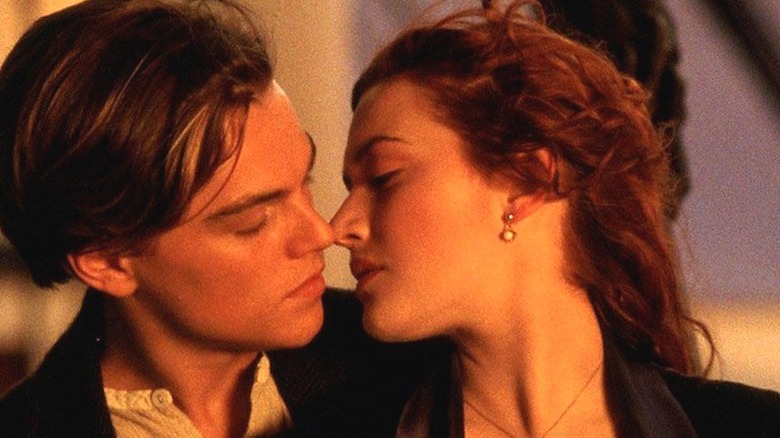 Jack and Rose kissing