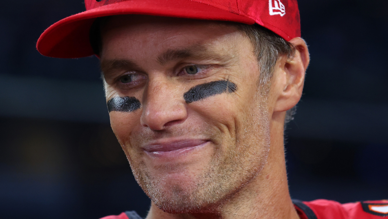 Tom Brady Makes SelfDeprecating Joke In Hilarious New FIFA World Cup(02)