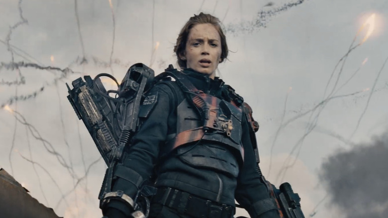 Sergeant Rita Vrataski wearing a mech suit on the battlefield