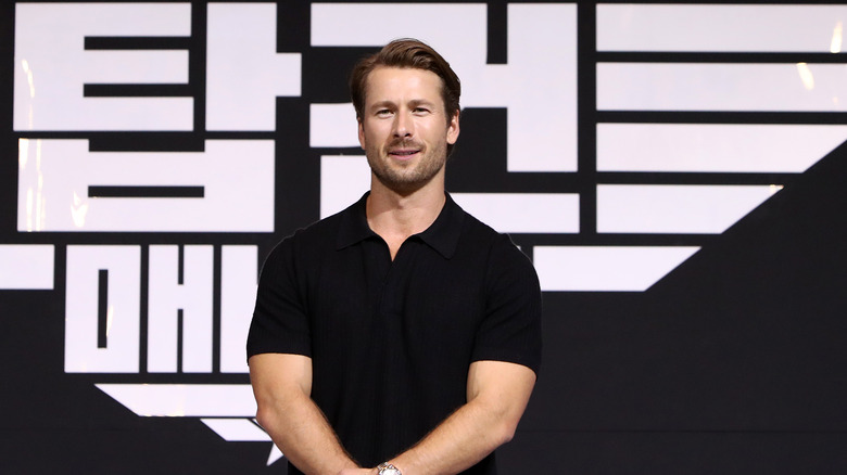 Glen Powell at an event for Top Gun: Maverick