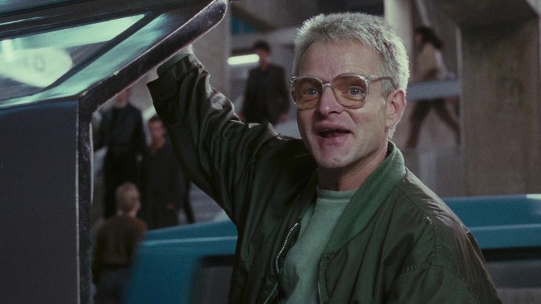 Mickey Champion smiling in Total Recall