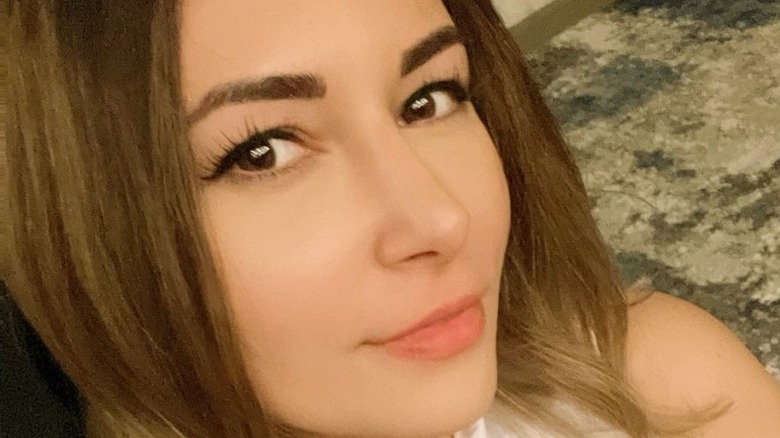 Alinity selfie