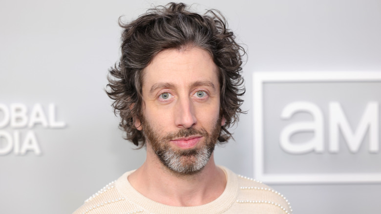 Simon Helberg posing for a photo in 2026