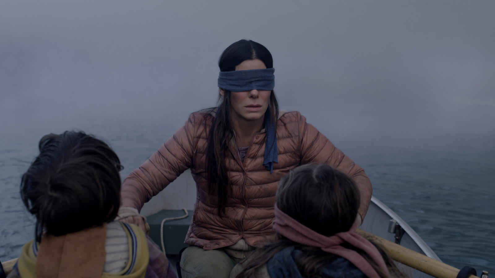 Tragic Details About The Cast Of Bird Box – Looper