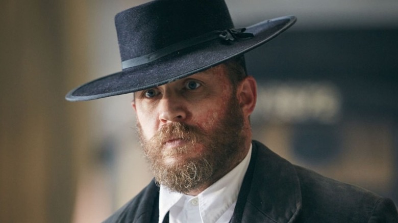 Alfie Solomons with a beard and hat on "Peaky Blinders" (2013-2022)