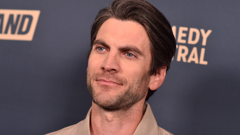 Wes Bentley smiles on the red carpet