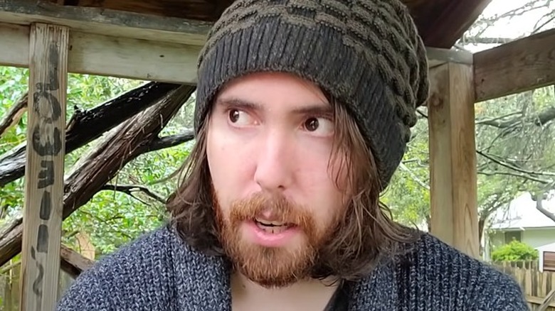Asmongold talking about his mom