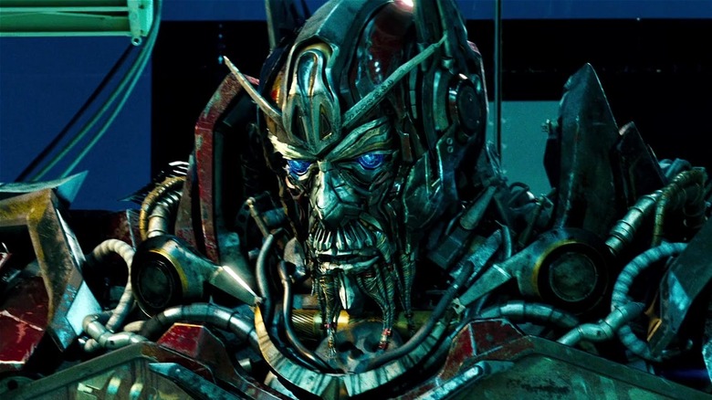 Sentinel Prime looking grouchy in Transformers: Dark of the Moon (2011)