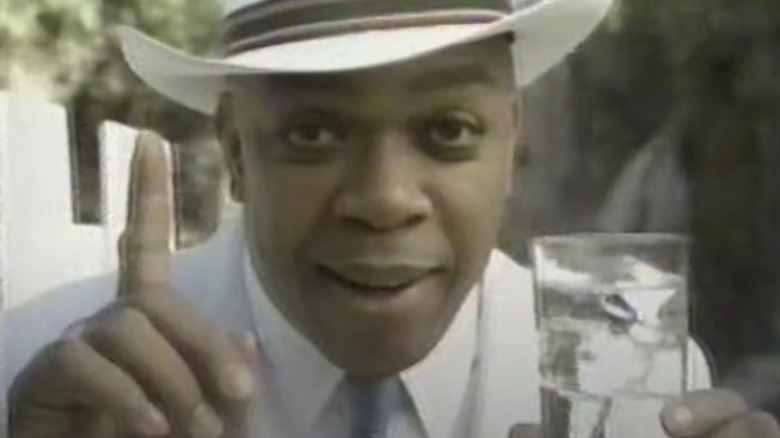 Geoffrey Holder pushes 7 Up