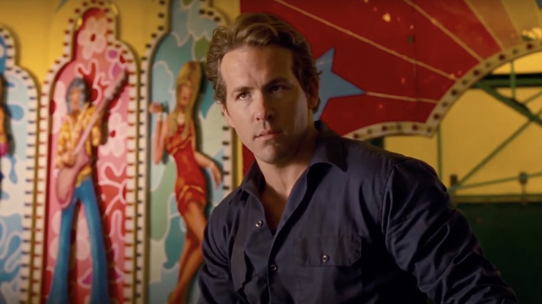 Reynolds in amusement park