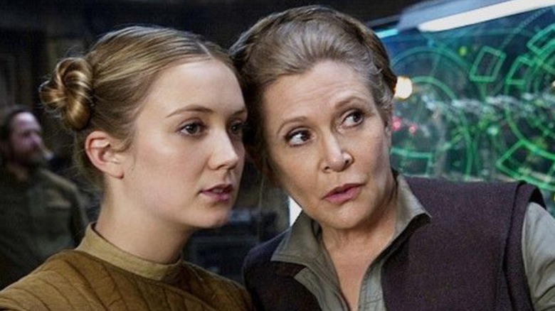 Connix standing with Leia