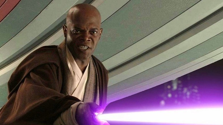 Mace Windu holding purple lightsaber
