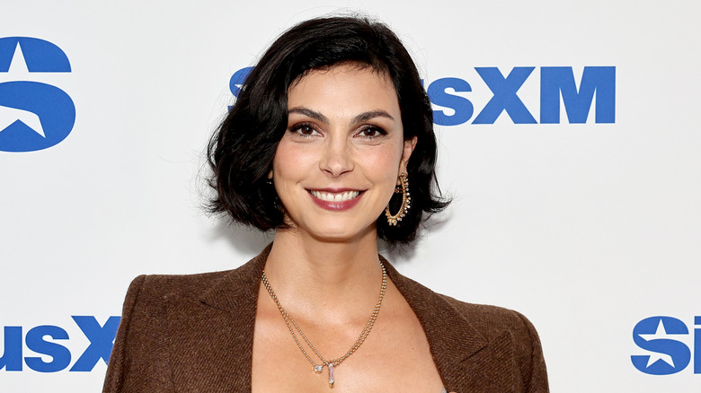 Morena Baccarin chic brown bob