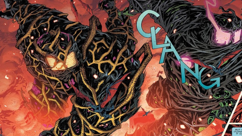 Extrembiote punching another symbiote-infused set of armor