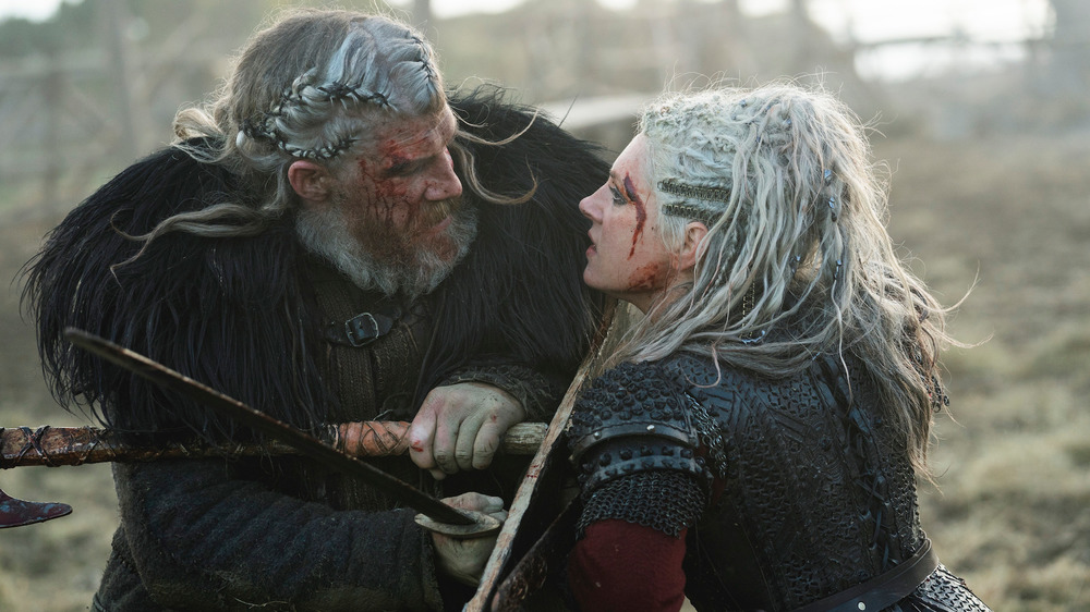 Lagertha bloody and fighting in battle