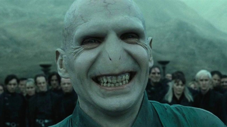 Voldemort smiling Battle Hogwarts