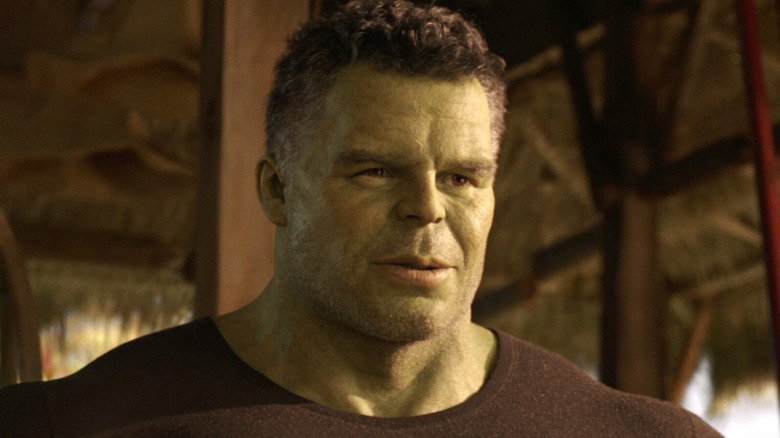 Hulk wearing a t-shirt in She-Hulk: Attorney at Law