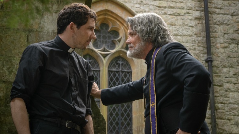 Jefferson Wicks confronting Jud outside in "Wake Up Dead Man: A Knives Out Mystery" (2025)