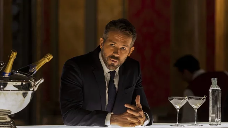 We Finally Know Why Ryan Reynolds Is Taking A Break From Acting! 3 Celebrities