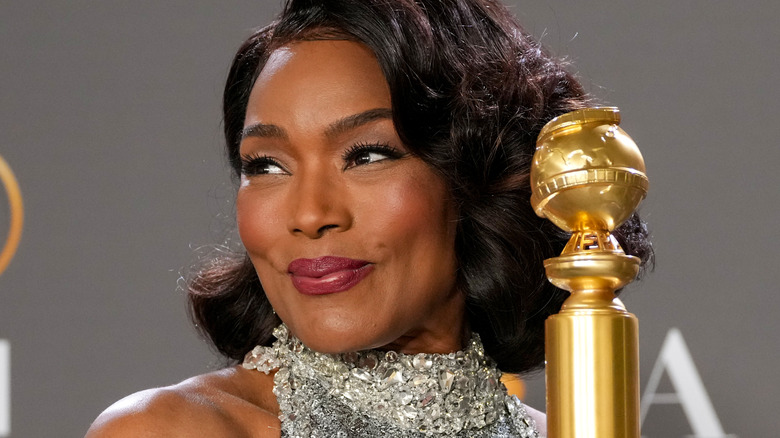 Angela Bassett glowing