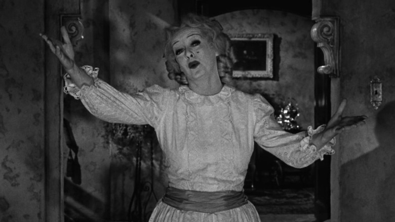 Baby Jane sings in "What Ever Happened to Baby Jane?" (1962)
