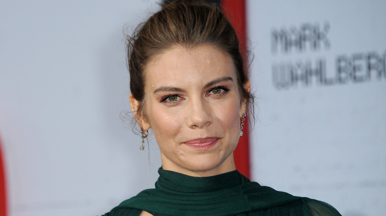 Lauren Cohan green scarf