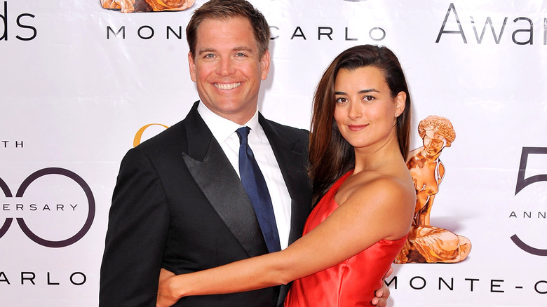 Michael Weatherly and Cote de Pablo posing