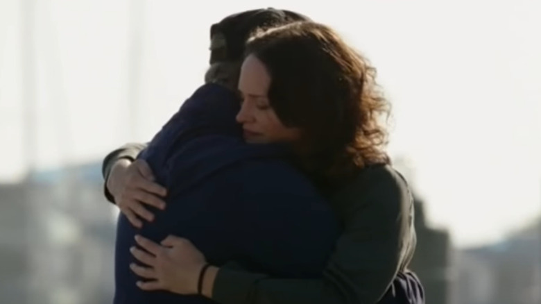 Gil and Sara reunite on "CSI" (2000-2015)