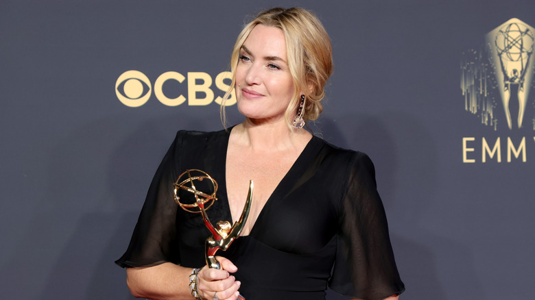 Kate Winslet holding Emmy