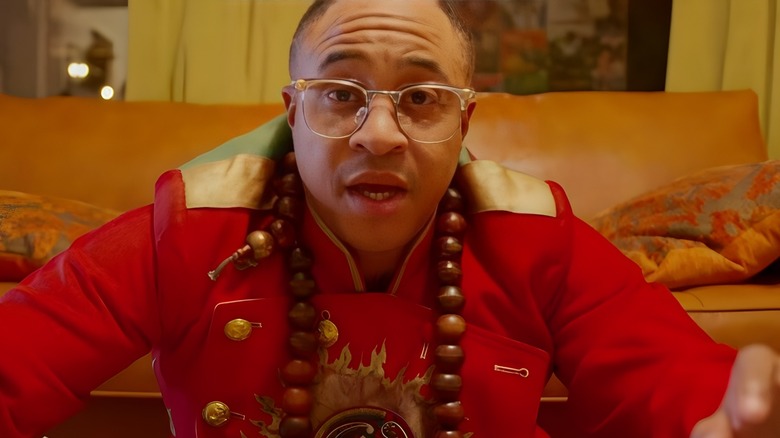 Orlando Brown facing forward talking