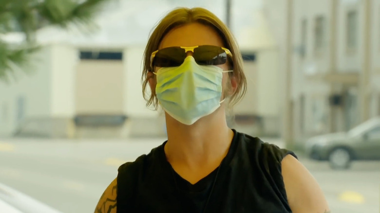 Bear Brown masked during a fire in "Alaskan Bush People" (2014-2022)