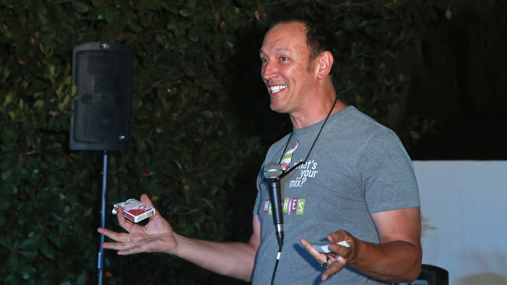 Steve Valentine performing magic