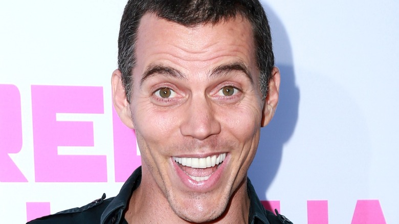 Steve-O smiling in photo