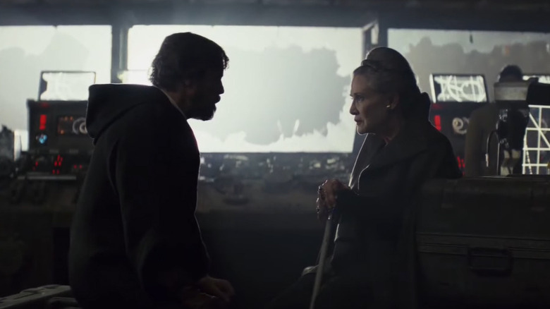 Older Luke and Leia talking