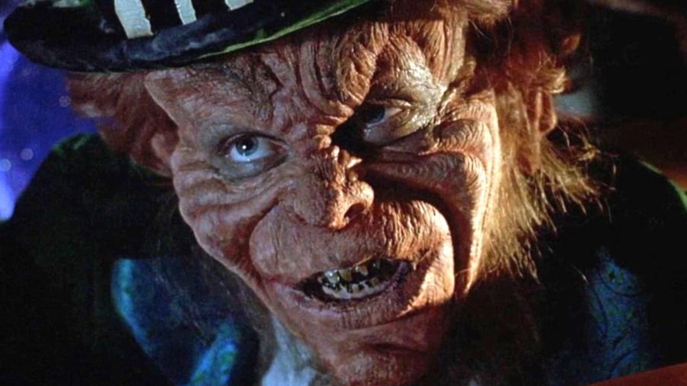 Warwick Davis smiles in Leprechaun 