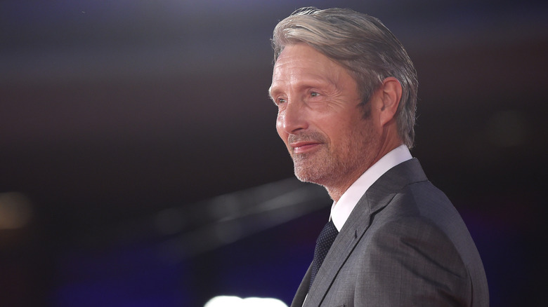Mads Mikkelsen posing
