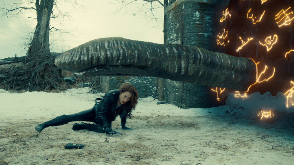Wynonna Earp fighting monster