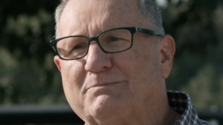 Ed O'Neill looks content in Modern Family