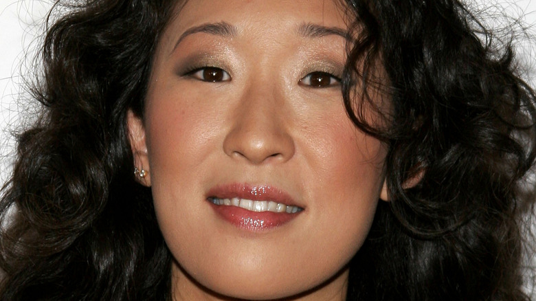 Sandra Oh posing