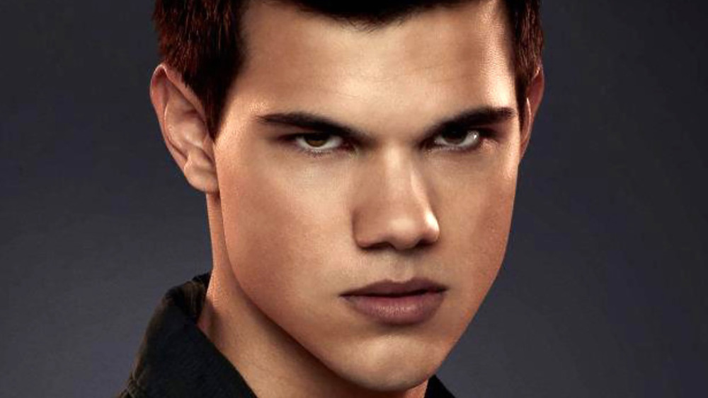 Taylor Lautner scowls in Twilight