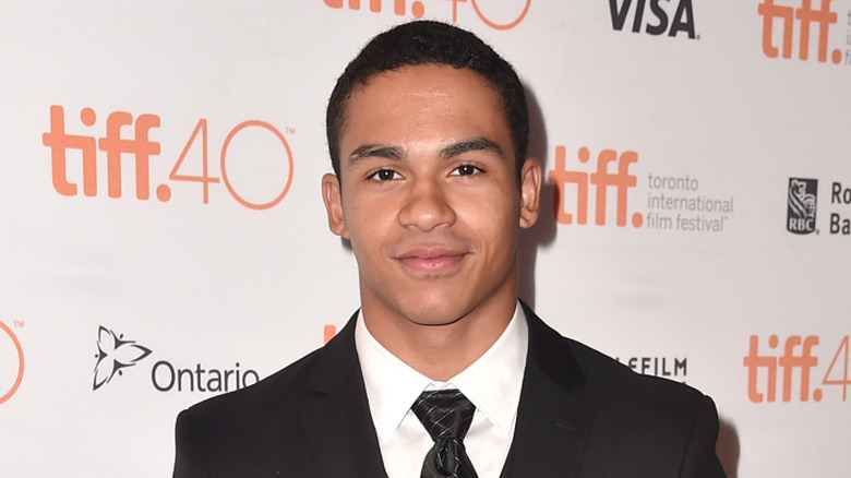 Noah Gray-Cabey smiling