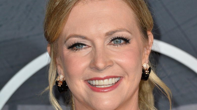 Melissa Joan Hart smiling at an event