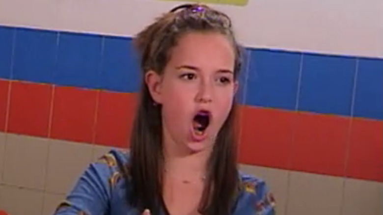 Young middle school student burping on "Lizzie McGuire" (2002)